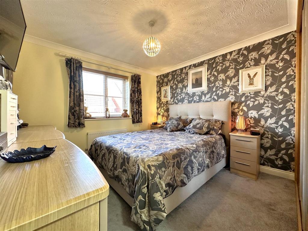 Master Bedroom 363