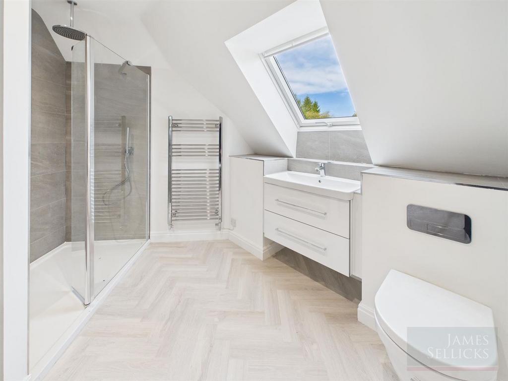Bedroom 5 En-Suite