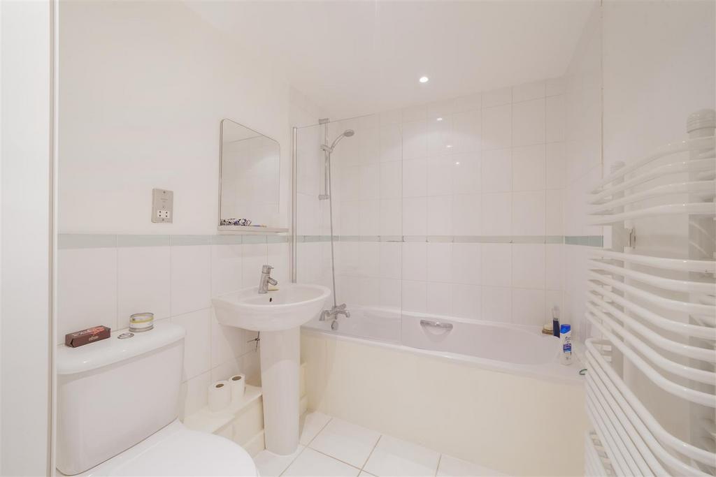 Fisherton Street - KYas PHe ASPas T43p LQsz.jpg