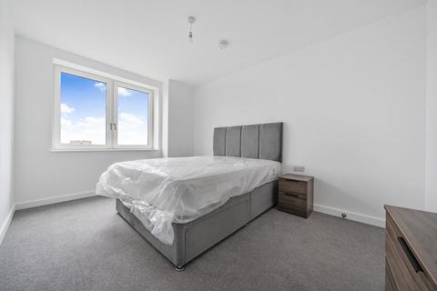 2 bedroom flat to rent, St Pauls Road, Barking, London, IG11