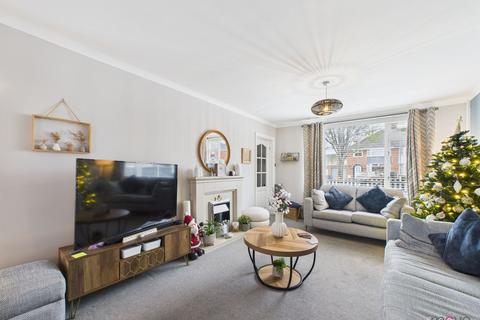3 bedroom semi-detached house for sale, Warden Hill Road, Cheltenham GL51