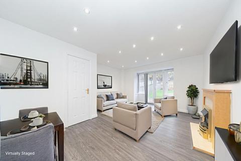 3 bedroom townhouse for sale, Queens Crescent, Livingston EH54