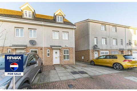 Queens Crescent, Livingston EH54