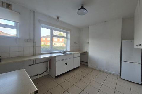 3 bedroom semi-detached house to rent, Grove Road, Stourbridge