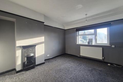 3 bedroom semi-detached house to rent, Grove Road, Stourbridge