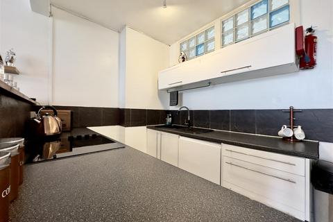 undefined, Beachfield Avenue, Newquay TR7