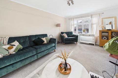 3 bedroom semi-detached house for sale, Great Elms Road, Hemel Hempstead, HP3