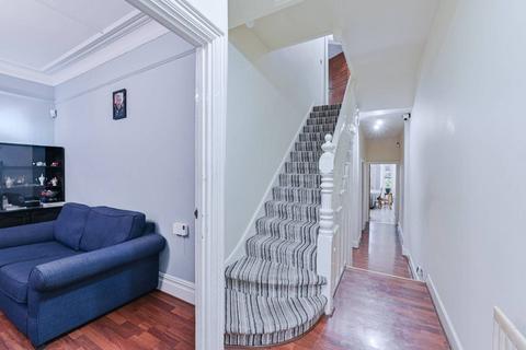 4 bedroom terraced house for sale, Lucien Road, Tooting Bec, London, SW17