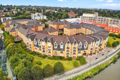 2 bedroom flat for sale, St. Peters Street, Maidstone, Kent, ME16