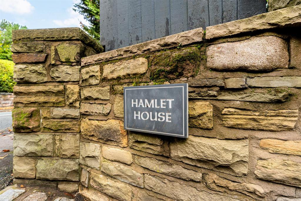 Hamlet house