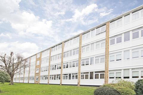undefined, Tarnwood Park, London SE9