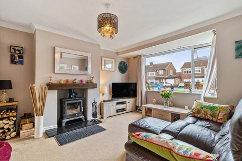 4 bedroom semi-detached house for sale, Welwyn Close, Thelwall, WA4