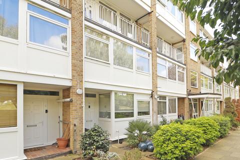 undefined, Tarnwood Park, London SE9