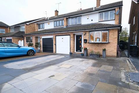 3 bedroom semi-detached house for sale, Tudor Way, Waltham Abbey EN9