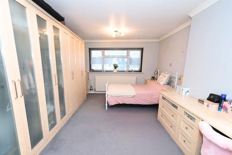 3 bedroom semi-detached house for sale, Tudor Way, Waltham Abbey EN9