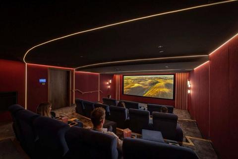 undefined, Marsh Wall, London E14