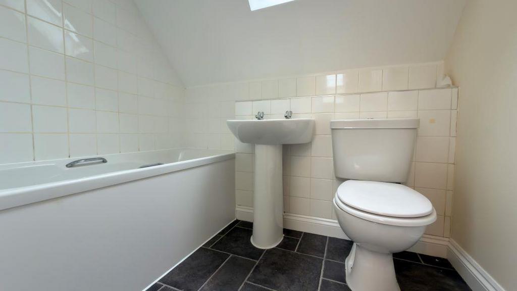 6 Bancroft Lane Soham 5.jpg
