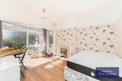 undefined, Brunswick Road, London, W5