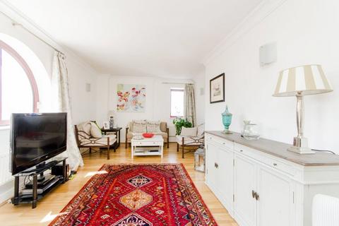 2 bedroom flat to rent, Sailmakers Court, William Morris Way, Fulham, SW6
