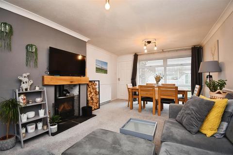 3 bedroom semi-detached bungalow for sale, Willow Court, Willerby, Hull