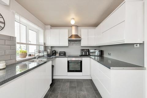 2 bedroom terraced house for sale, Woodlands Drive, Thetford IP24