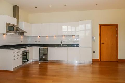 2 bedroom apartment to rent, Hayes Road, Penarth CF64