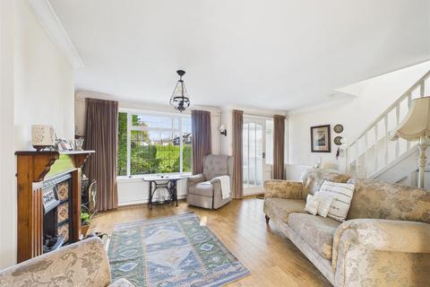 3 bedroom semi-detached house for sale, Springfield Avenue, Brough