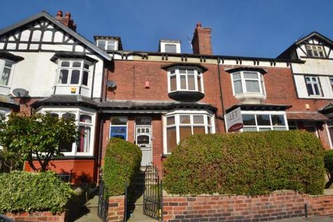 4 bedroom terraced house to rent, Methley Drive, Leeds LS7