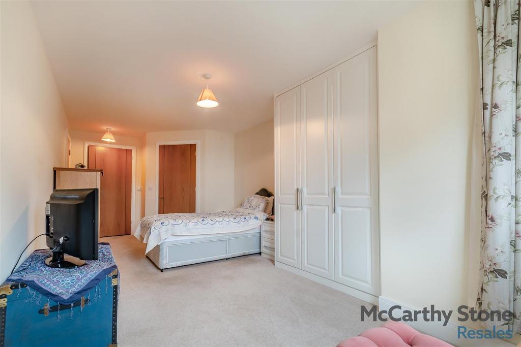8666885-interior03.jpg