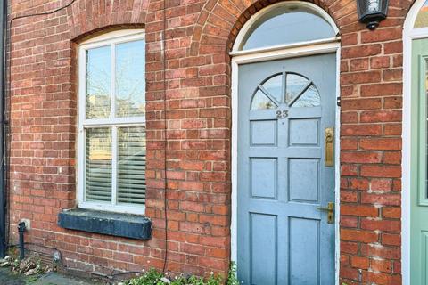 2 bedroom terraced house to rent, Vicker Grove, West Didsbury, Manchester, M20