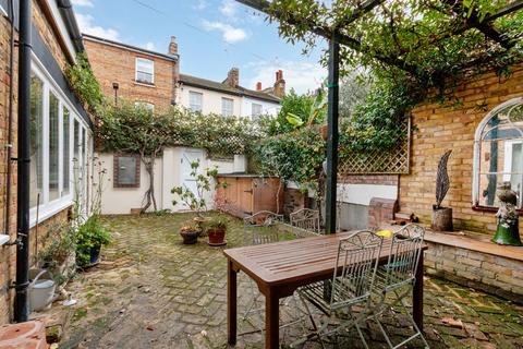 undefined, Lamington Street, Hammersmith W6