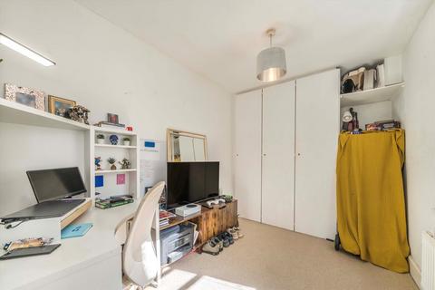 undefined, Cambridge Park, East Twickenham TW1