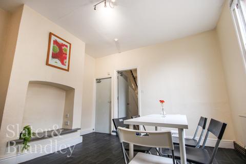 1 bedroom terraced house to rent, Musters Road, West Bridgford, Nottingham, Nottinghamshire, NG2
