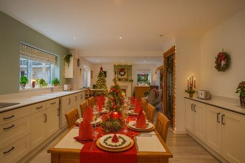 6 bedroom detached house for sale, Jenks Orchard New Road Bromyard, Herefordshire, HR7 4AL