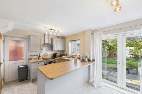 3 bedroom terraced house to rent, Ladychapel Road, Abbeymead, Gloucester