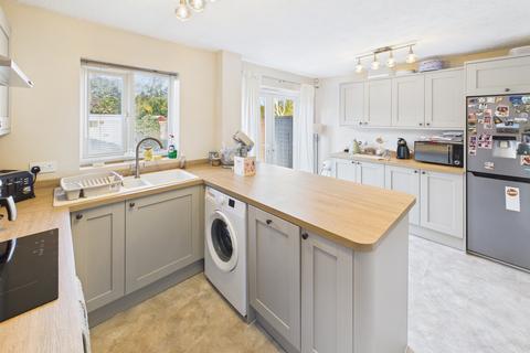 3 bedroom terraced house to rent, Ladychapel Road, Abbeymead, Gloucester