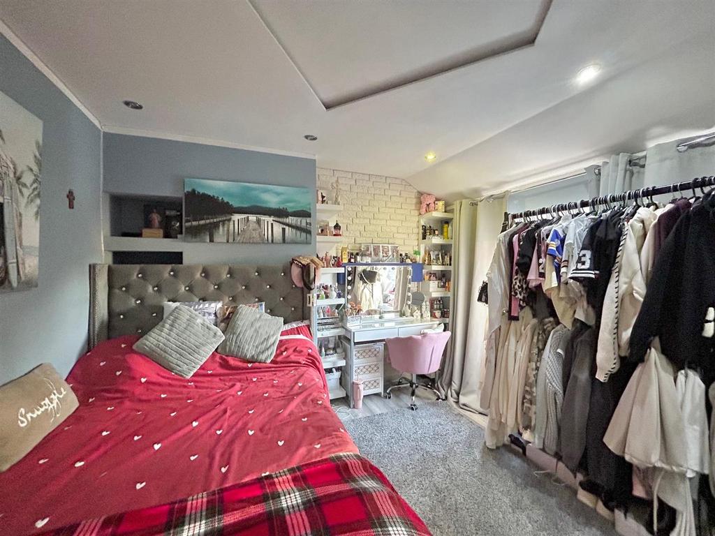 Bedroom 3.jpg