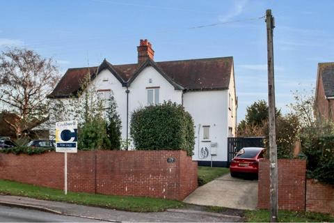 3 bedroom semi-detached house for sale, Buckingham Road, Bletchley, Milton Keynes