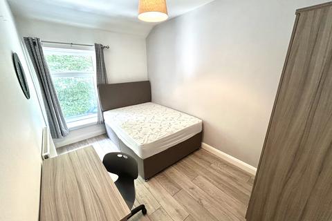 undefined, Lawn Terrace, Pontypridd CF37