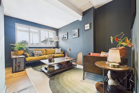 3 bedroom semi-detached house for sale, Brighton Road, Lancing, BN15 8JP