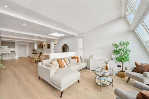 undefined, Cheyne Walk, London, SW10