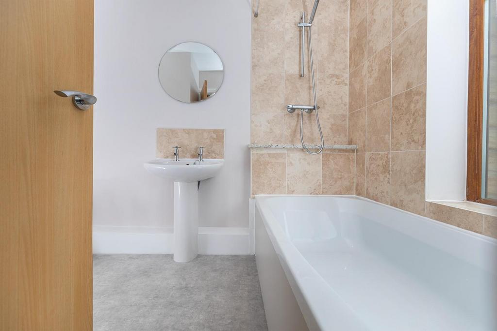 En Suite Bathroom