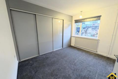 3 bedroom detached bungalow to rent, Birch Avenue, Ambergate, Belper, Derbyshire, DE56