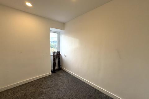2 bedroom end of terrace house to rent, Cefn Road, Bonymaen, Swansea, SA1