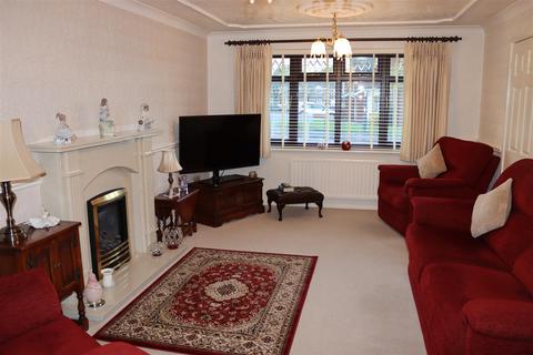 undefined, Sunningdale Way, Bloxwich