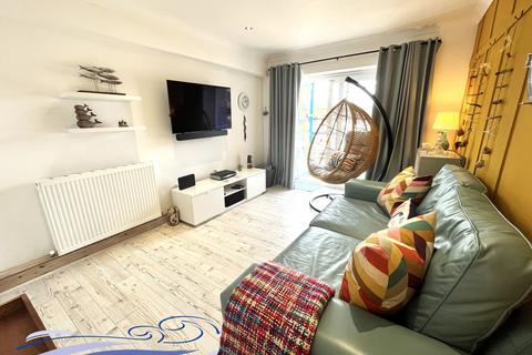 2 bedroom apartment to rent, Abernethy Quay, Maritime Quarter, Swansea, SA1
