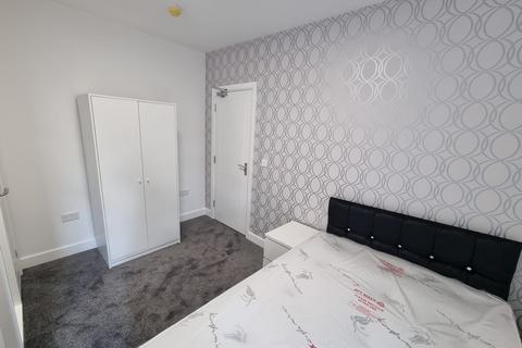 undefined, Ashburnham Road, Luton, Bedfordshire