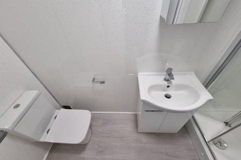 undefined, Ashburnham Road, Luton, Bedfordshire