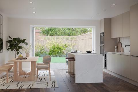 3 bedroom semi-detached house for sale, Colne Road, Twickenham TW2