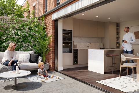 3 bedroom semi-detached house for sale, Colne Road, Twickenham TW2
